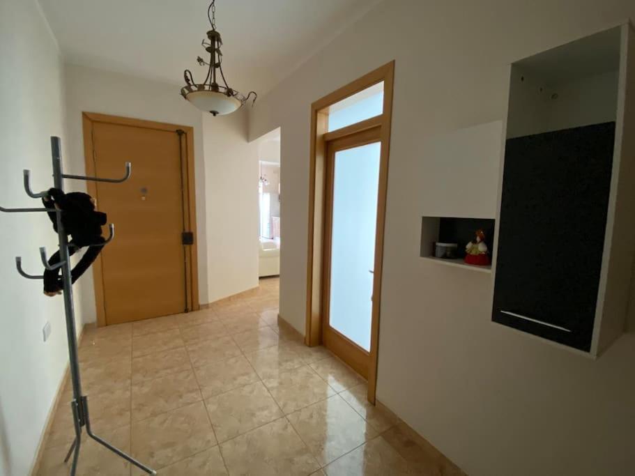 May Flower: Modern Flat Close To Airport/Bus Stops Tarxien Buitenkant foto