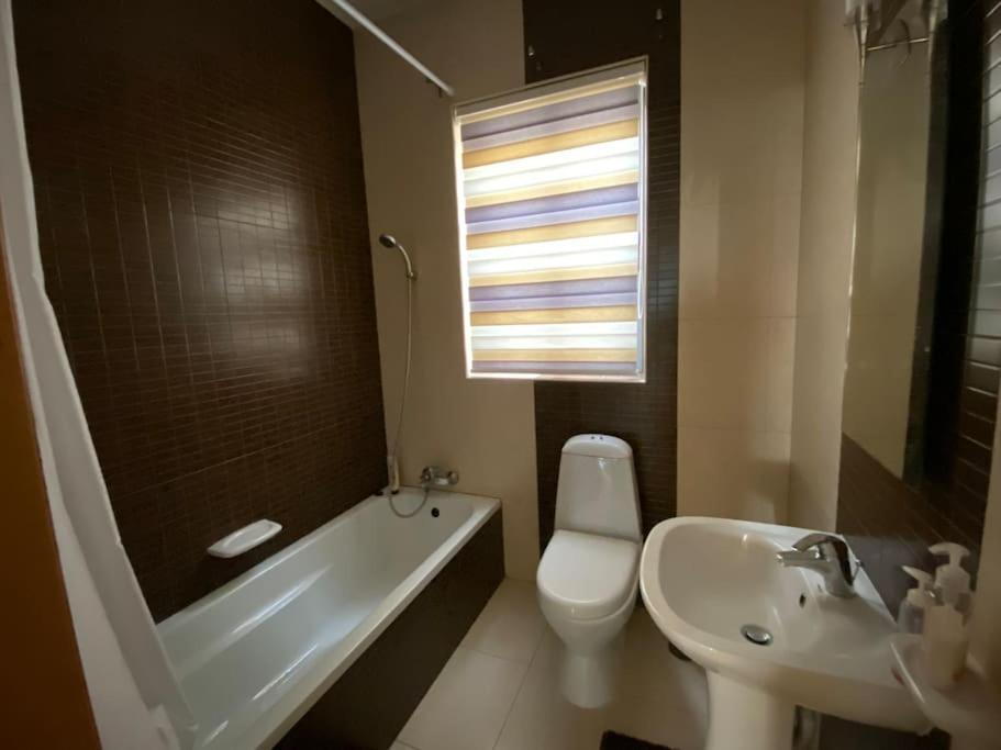 May Flower: Modern Flat Close To Airport/Bus Stops Tarxien Buitenkant foto
