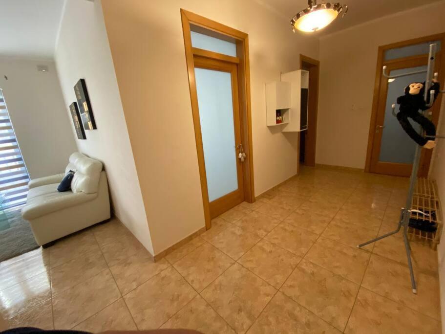May Flower: Modern Flat Close To Airport/Bus Stops Tarxien Buitenkant foto